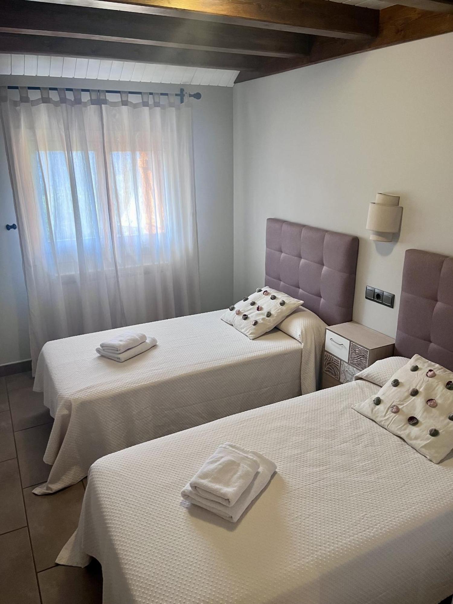 Apartamentos Blasco Tramacastilla de Tena Bagian luar foto