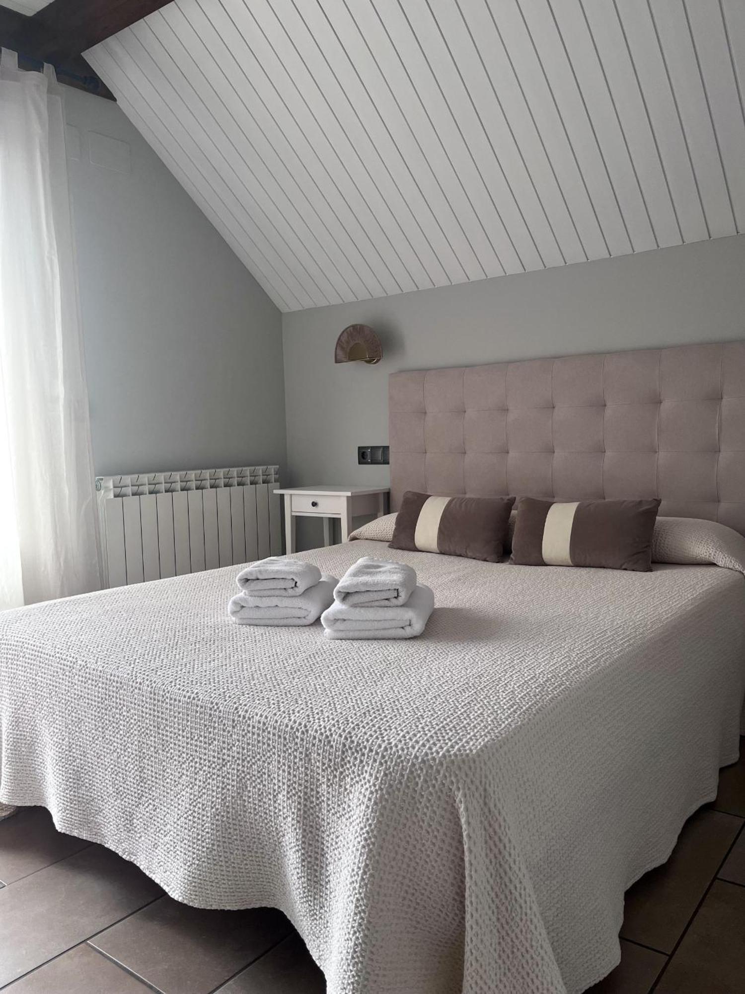 Apartamentos Blasco Tramacastilla de Tena Bagian luar foto